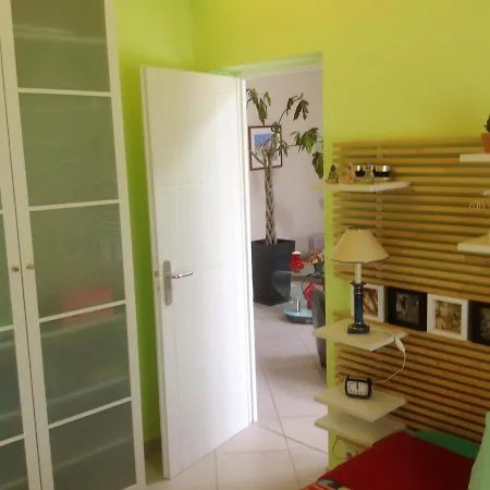 Petit Coin De Paradis Avec Jardin Cloture A Holiday home *